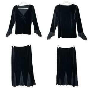 Olivia Paige 2pc. Skirt set velour look/feel L